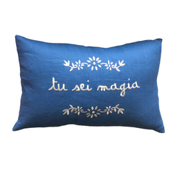 Blue "Tu Sei Magia" Pillow